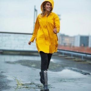 Helly Hansen Women's Moss Raincoat - Size Small